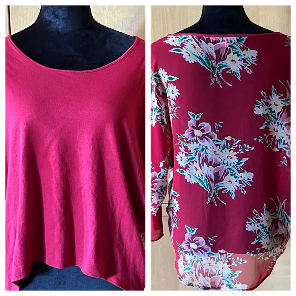 Betsey Johnson red crop top size small